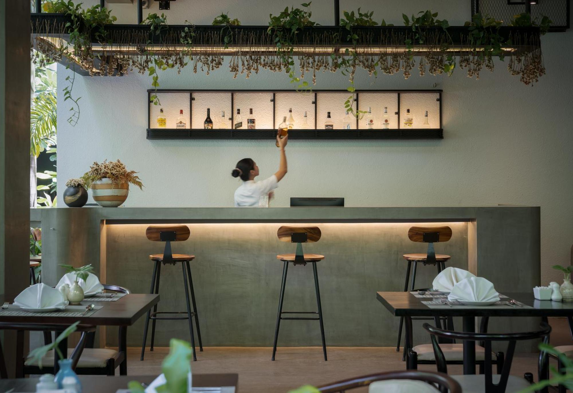 Eightfold Urban Resort Sziemreap Kültér fotó Restaurant in Tokyo