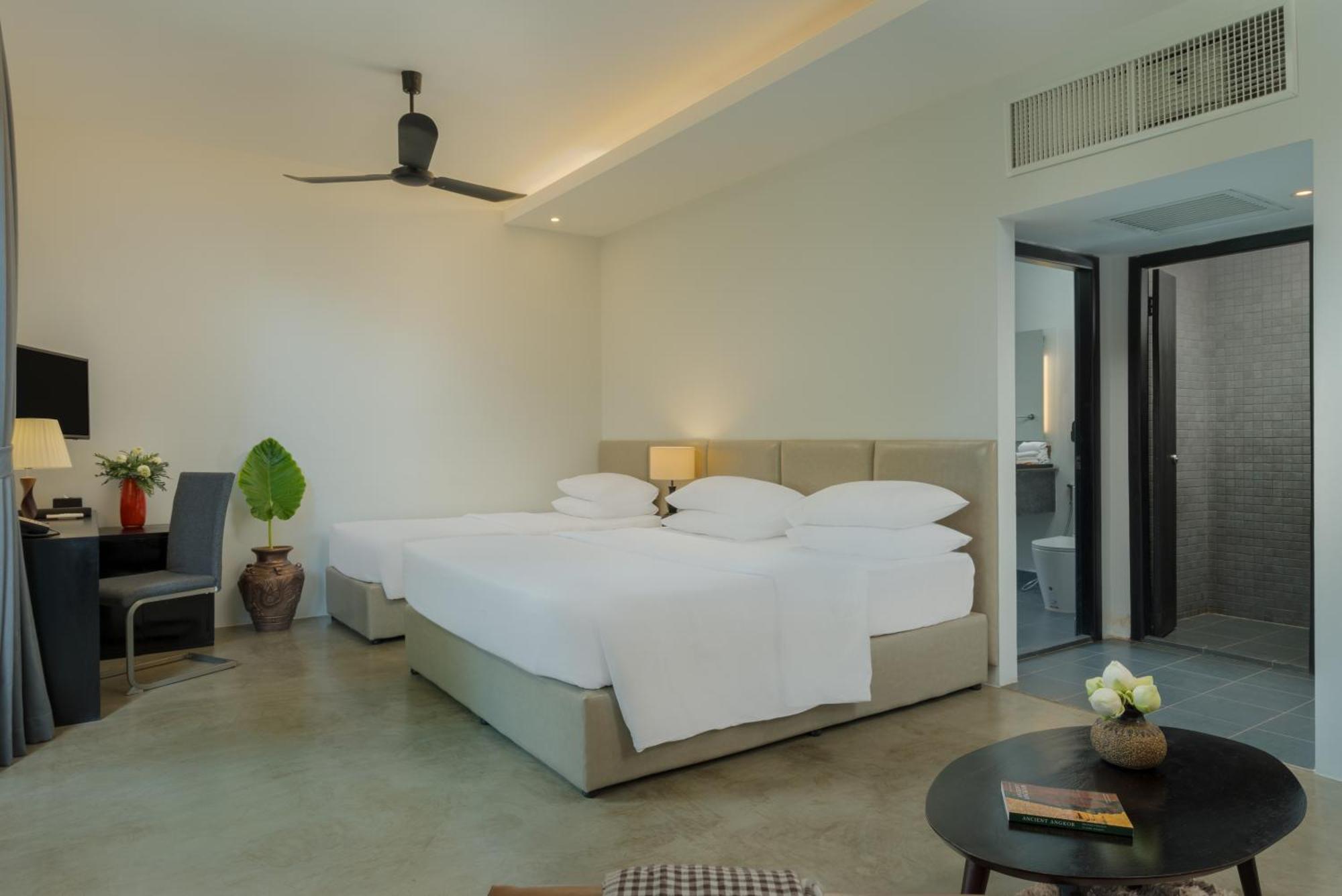 Eightfold Urban Resort Sziemreap Szoba fotó Deluxe Room